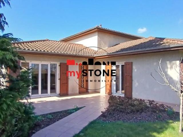 ARS SUR FORMANS Maison 138 m² 4 CH sur un terrain de 677 m²