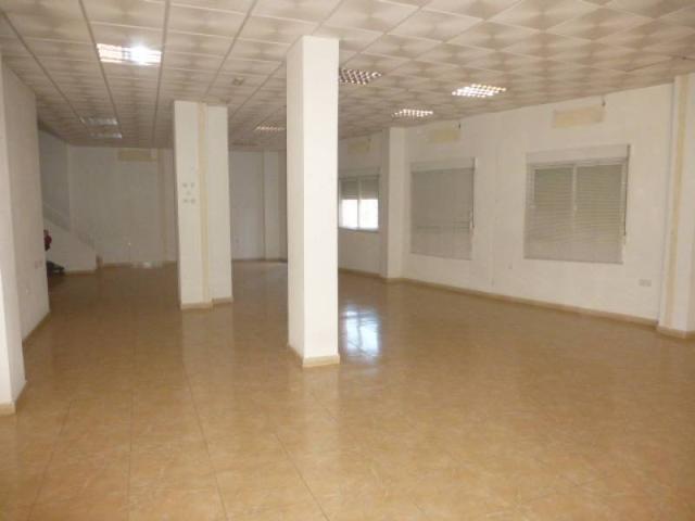 ARS VIVENDI INMOBILIARIA MURCIA, ALQUILA AMPLIO LOCAL EN INFANTE JUAN MANUEL