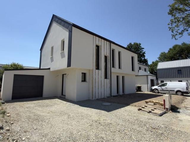 ARSATI IMMOBILIER MAISON CONTEMPORAINE NEUVE EN COURS DE CONSTRU