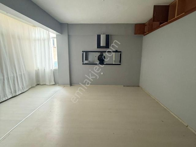 Arslan Emlakta Gülsuyunda Kiralık 3+1 Doğalgaz Kombili Müstakil Ev