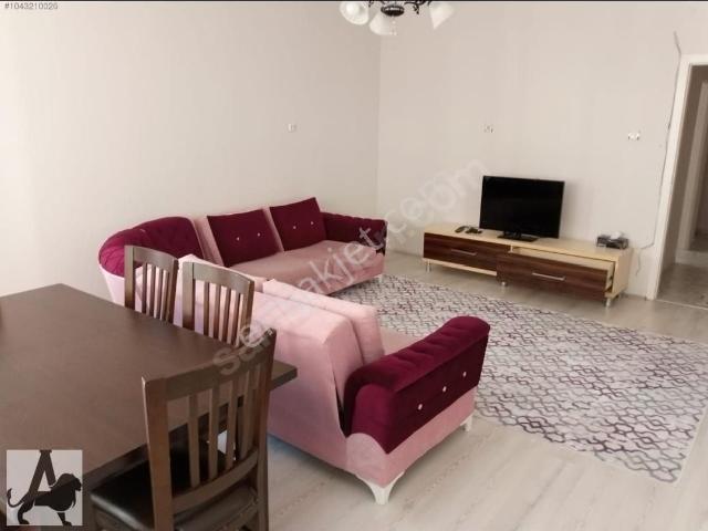 Arslan Emlak'tan Eşyalı 3+1 Ara Kat Metroya Yakın Yapılı Kiralık