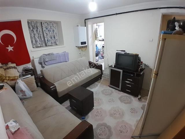 Arslan Emlak'tan Metro'ya 5 Dk / 10.000 Tl Kiracılı İskanlı 1+1