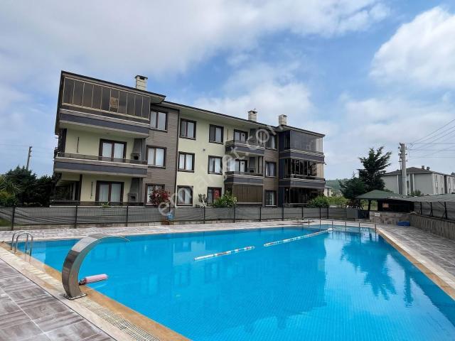 Arslan İnşaat Havuzlu Sitede Önü Açık Cam Balkonlu 2+1