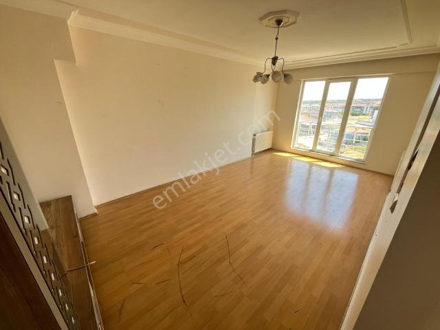 Arslanbeyden Çorlu Merkezde 2+1 Acil Kiralık Daire Fırsatı!