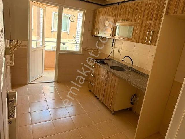 Arslanbeyden Çorlu Merkezde Ara Kat 2+1 Kiralık Daire