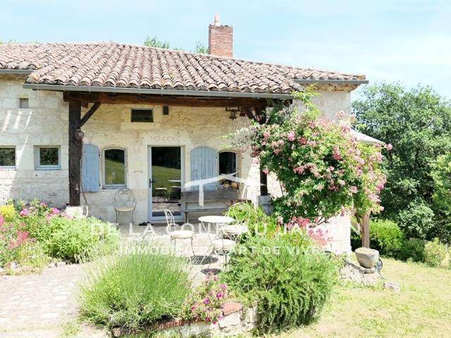 Art de vivre et charme avec fort potentiel de rente