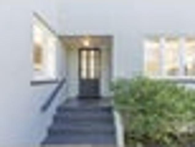 Art Deco Sweetheart Heart of Grey Lynn