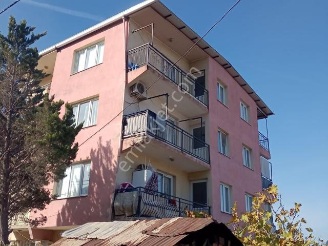 Artenew Emlak'tan Bornova Altındağ'da Satılık Bína