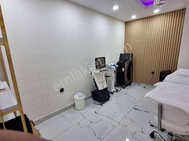 Arti Emlak İnsaat 200m2dukkan