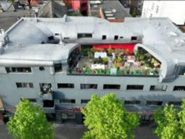 Artistieke loft van 384 m² in het centrum van Antwerpen met