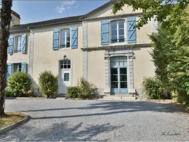 Artix Vente Propriété/château 64