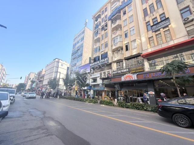 Arve'den Çarşının En Değerlenen Bölgesinde Temiz Geniş 2+1 Ofis
