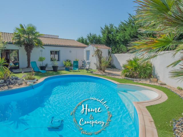ARVERT MAISON DE PLAIN PIED AVEC PISCINE
