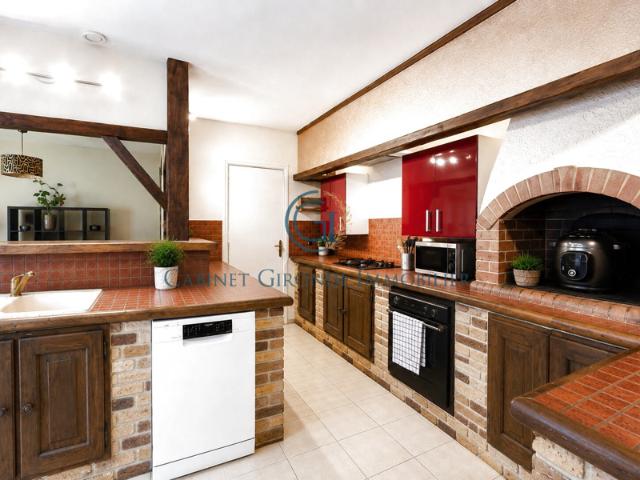 ARVEYRES MAISON 3 CHAMBRES BUREAU GARAGE TERRAIN CONSTRUCTIB