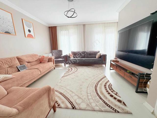 Arzu Emlaktan Gazi Mah. Asansörlü 2+1 90 M2 Satılık Daire