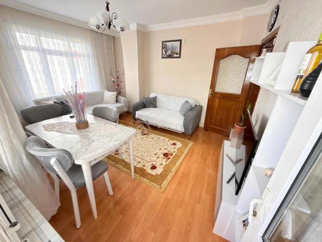 Arzu Emlaktan Gazi Mah. 2 Balkonlu 2+1 90 M2 Satılık Daire