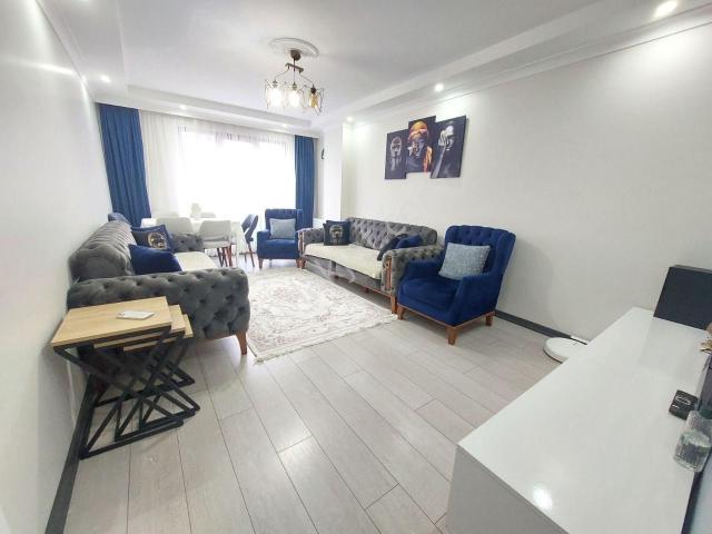 Arzu Emlaktan Gazi Mah 4 Yaşında 4+2 Lüks Satılık Dubleks Daire