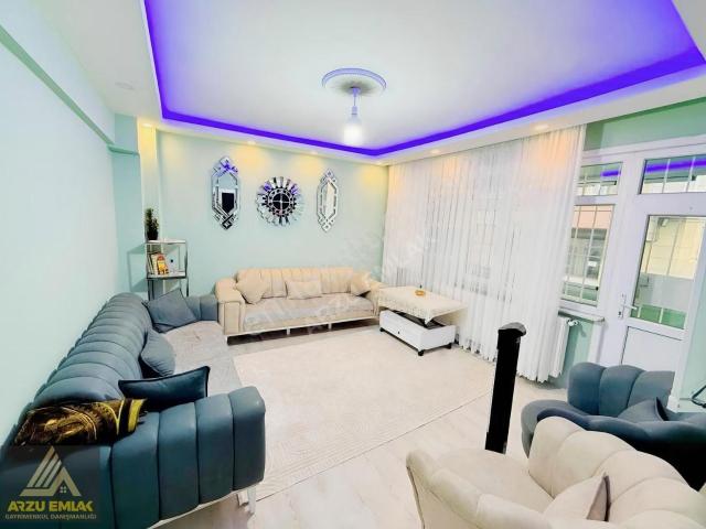 Arzu Emlak'tan Satılık 2+1 90 M2 Balkonlu Yüksek Giriş Daire