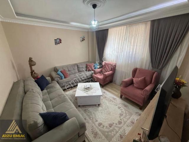 Arzu Emlaktan Yunusemre Mah Satılık 2+1 Bahçekat 85 M2 Daire
