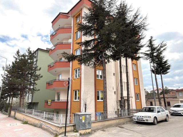 Arzum Gayrimenkul Danışmanlıktan 4+1 Bakımlı Daire