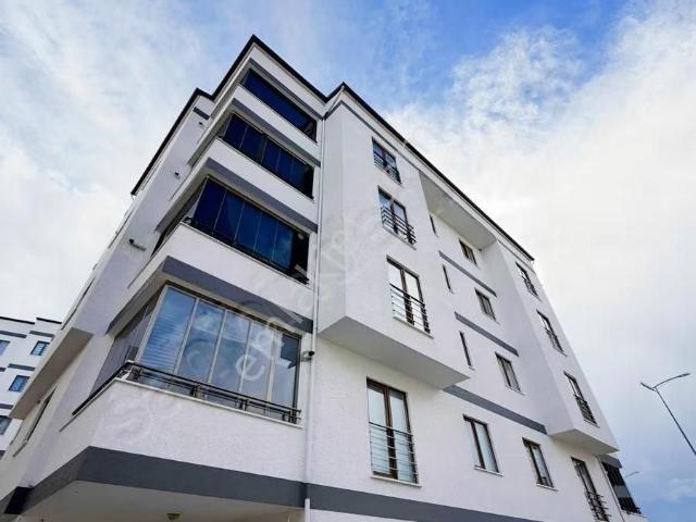 Arz Emlak'tan Şingah Mahallesinde Geniş Satılık 3+1 Daire