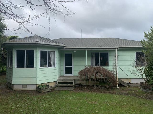 awahuri, 3 bedrooms