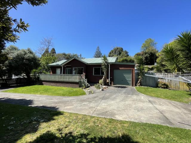 Awaiti Gem Ohauiti