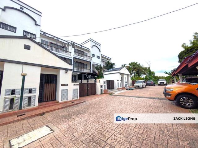 Awana seri mewah, Bukit mewah, Kajang, Duplicate townhouse Corner unit