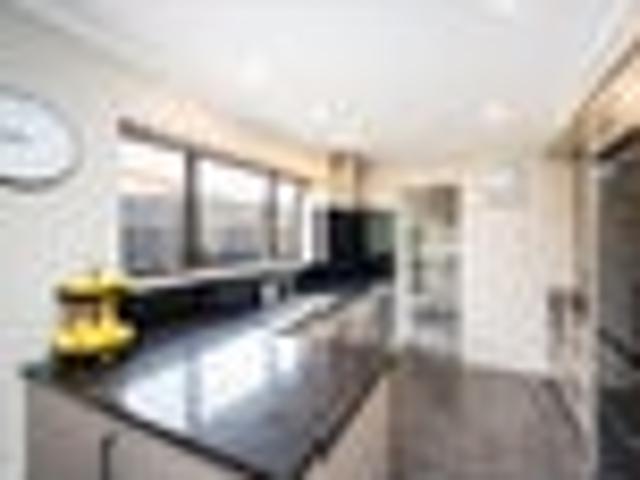 Awapuni Low Maintenance Living!