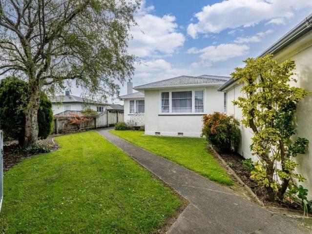 awapuni, 3 bedrooms