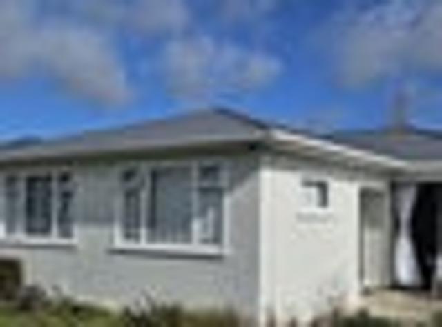 Awapuni, 3 bedrooms, $550 pw