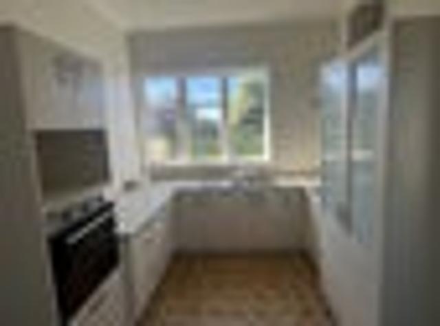 Awapuni, 3 bedrooms, $600 pw