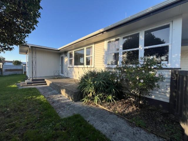 awapuni, 3 bedrooms