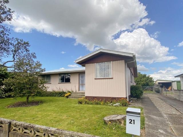 awapuni, 4 bedrooms