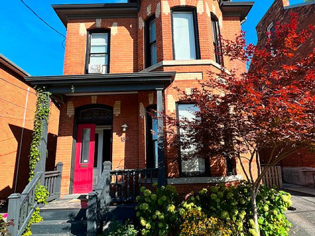 Awesome Hamilton Century Beauty! $799,900 Or Trade!