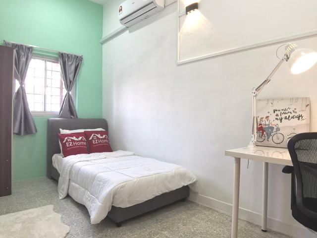 Awesome Single Room at Sea Park, Petaling Jaya