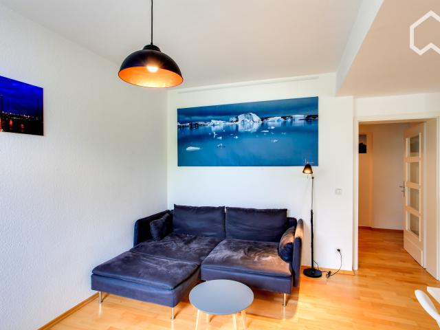 Awesome, spacious home located in Düsseldorf with parking