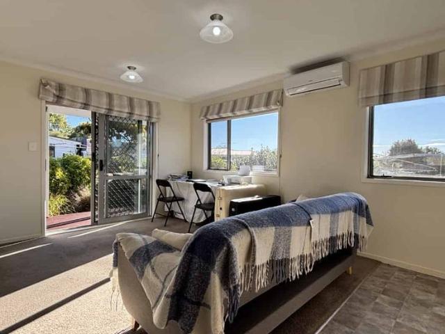 Awesome 1 Bedroom Flat