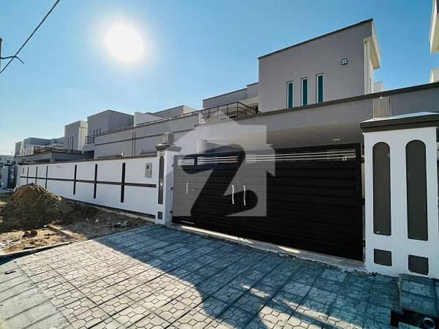 At Very Luxury Place 350 Sq Yards House For Sale