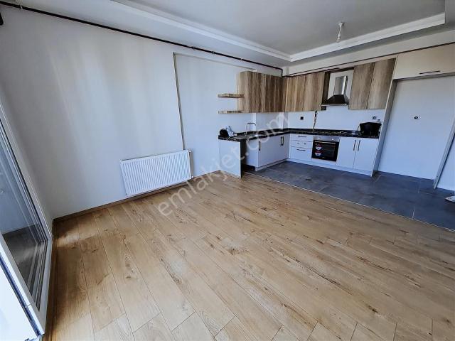 Atıcı'dan Havuzlu Güvenlikli İskanlı Kombili 2+1 Satılık