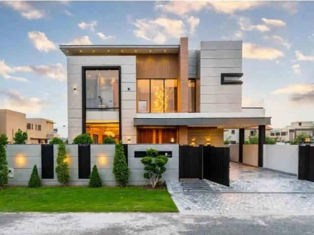 At Prime Location Of DHA Modern Luxury 10 Marla House For Sale Lahore DHA Defence ID 98544