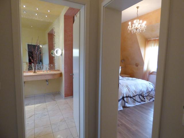 Atmospheric exclusive attic maisonette with skyline view in Nordend Bornheim, Frankfurt Amsterdam Apartments for Rent