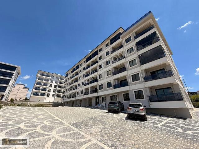Atatürk Mah.de Full Şehir Manzaralı 2.kat Satılık 1+1 Daire