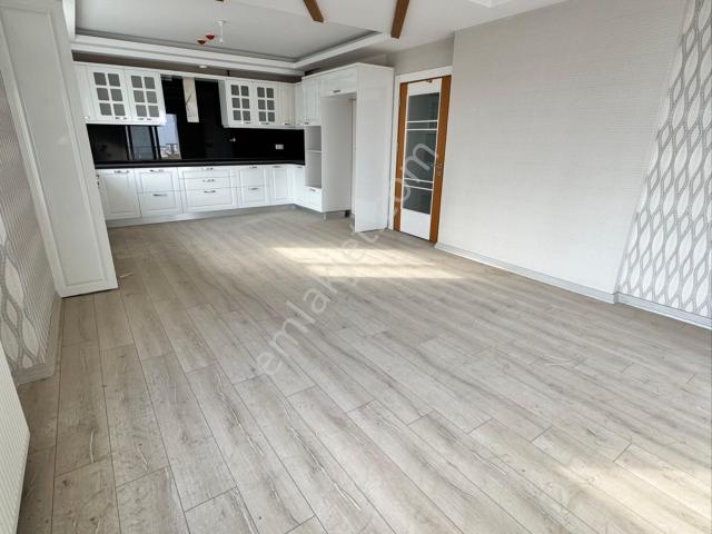 Atatürk Mahallesi 4+1 Yaşamkent Sitesi Satılık Daire