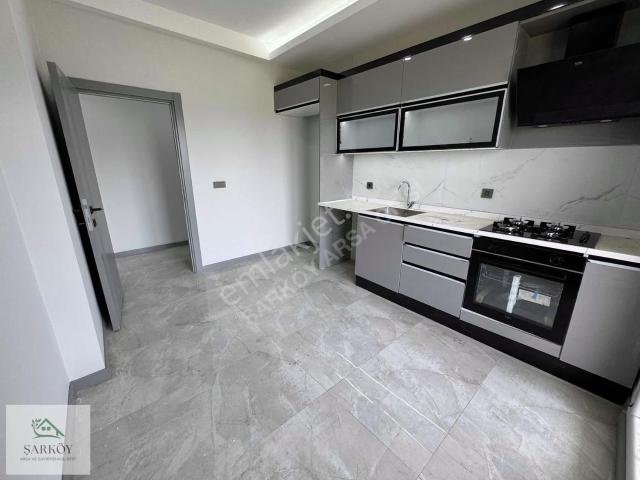 Atatürk Mahallesi Havuzlu Sıfır 2+1 Kiralık Daire