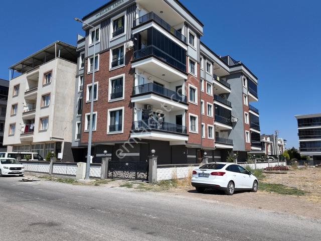 Atatürk Mahallesi'nde 3+1 Bağımsız Otoparklı Sıfır Kiralık