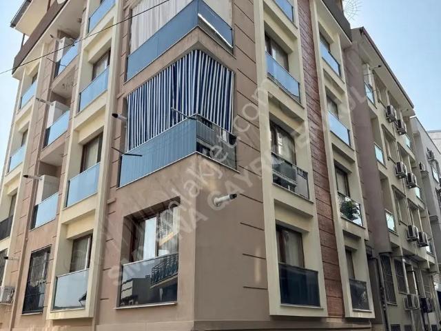 Atatürk Mahallesin'de Eşyalı Arakat Çift Cephe Satılık 2+1