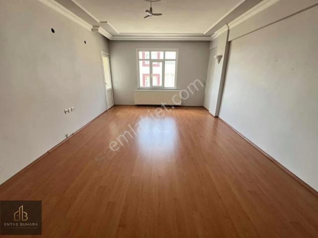 Atatürk Mahallesinde Kiralık 3+1 Daire