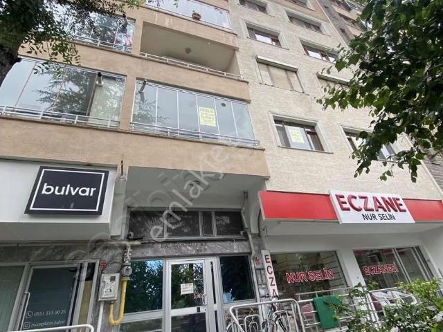 Atatürk Bulvarı Migros Karşısı Kiralık 3+1 Daire