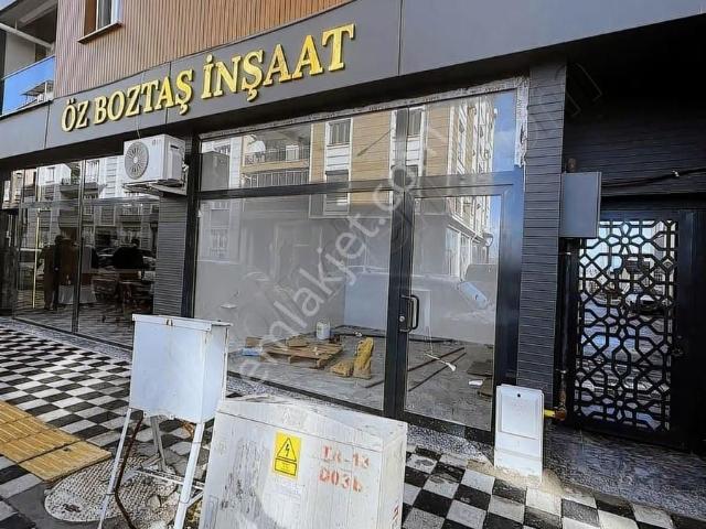 Atatürk Caddesi Üzerinde Kiralık Sıfır Dükkan